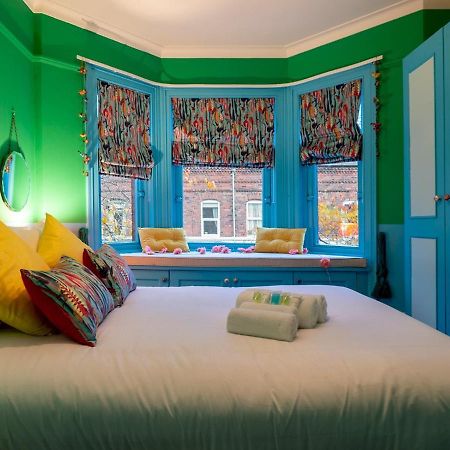 Вілла Pass The Keys Colourful, Quirky Artist-Owned 3 Bed Next To Cafes Белфаст Екстер'єр фото